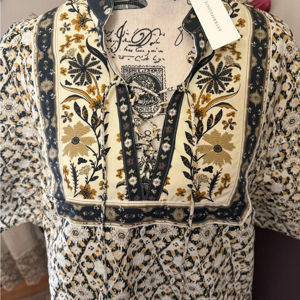 ✨NWT - By Anthropologie Black Motif Pleated Puff Sleeve Blouse✨ - Picture 4 of 12